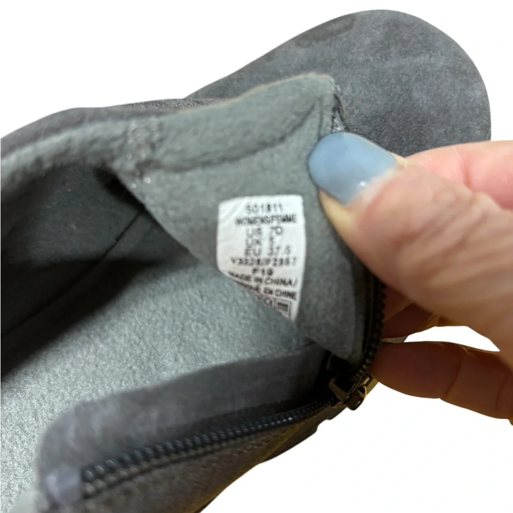 Lands' End Women's Grey  Suede Moccasin, Side Zip Size 7D‎